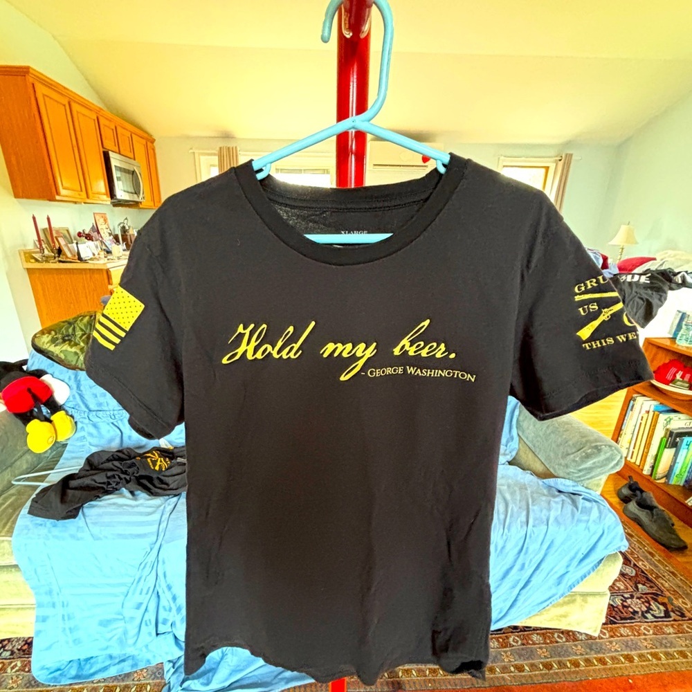 Wmn’s black XL Grunt Style T-Shirt “Hold my Beer”, 100% cotton, exclnt cndtn